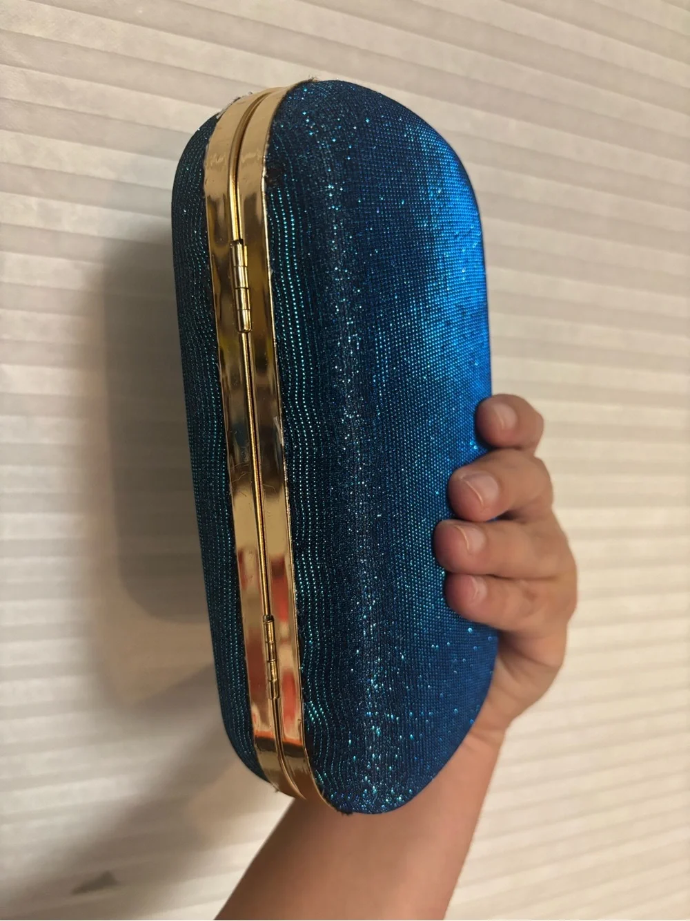Blue sparkles Ring-Clasp Evening Clutch